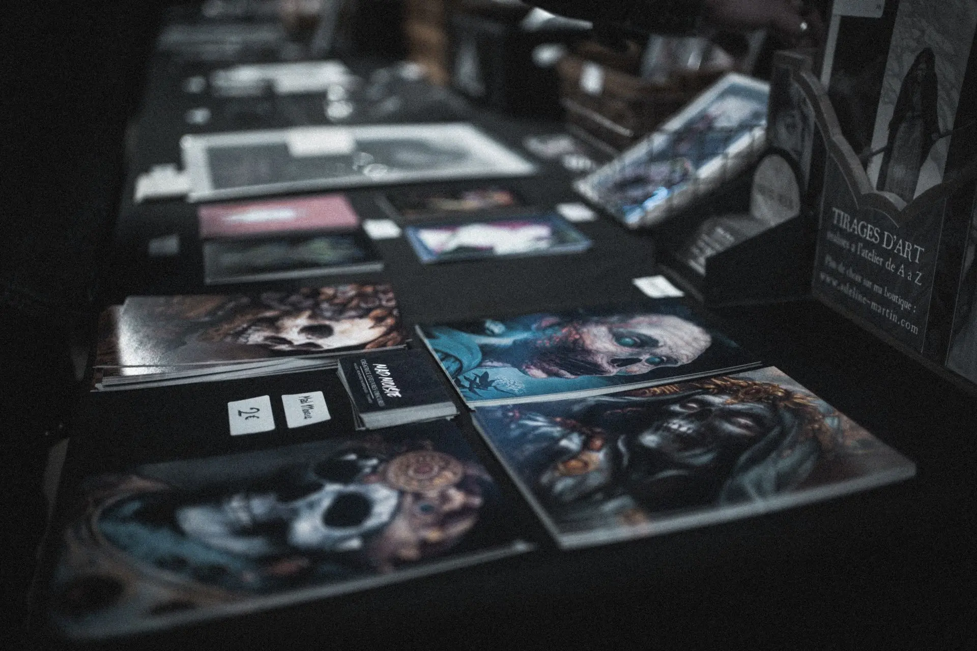 Zoom sur la table de merchandising